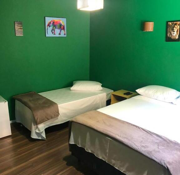 اتاق خانوادگی, Mundo Livre Guest House