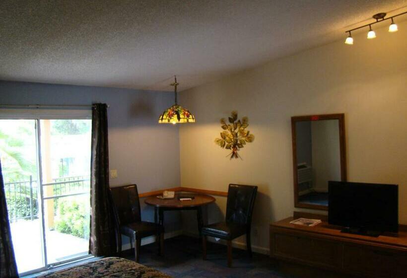 Стандартный Номер Кровать Кинг, Ponderosa Gardens Motel