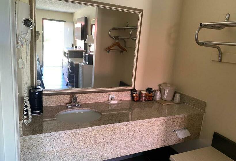 Номер Стандарт, Regency 7 Motel