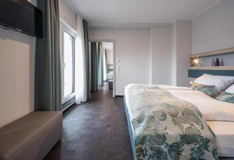 Трехместный Номер Deluxe, Rs Hotel   Smart & Modern Hotel Apartments