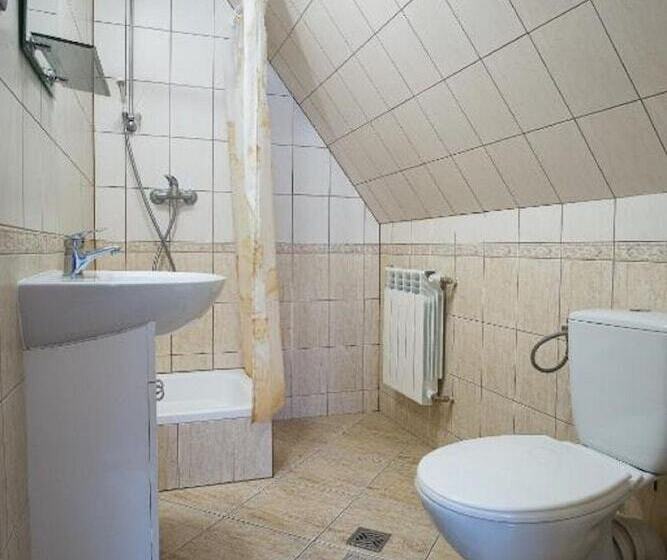Quarto Quádruplo Estandar, Willa Sport