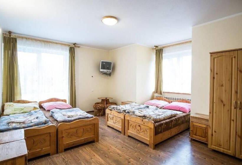 Quarto Quádruplo Estandar, Willa Sport