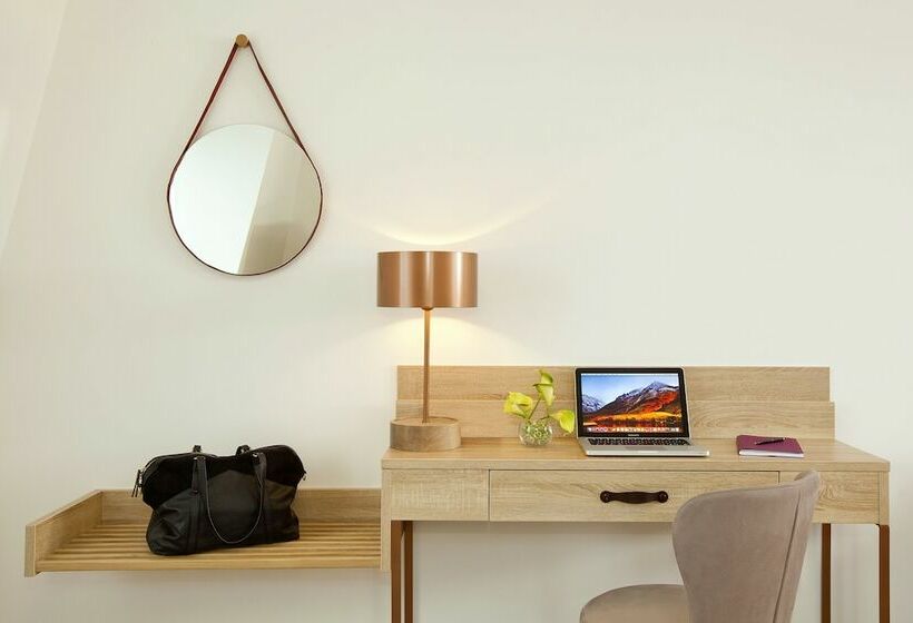 Студия Стандарт, Residhome Puteaux La Defense
