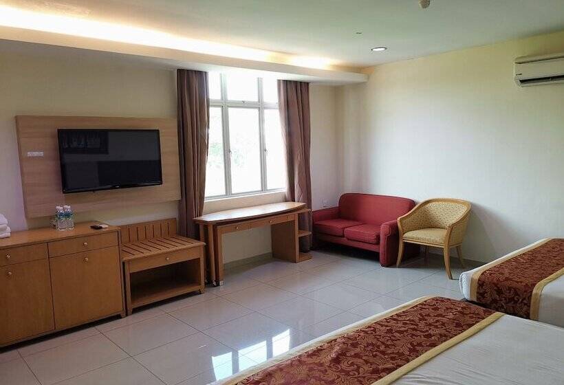 Стандартный Номер Кровать Кинг, Centre Point Tampin