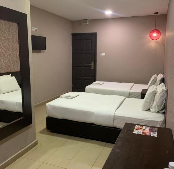 Quarto Estandar, Jelai Mentakab