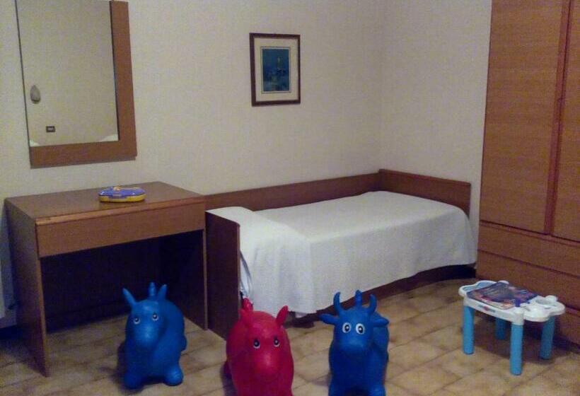 Quarto Estandar Individual, Albergo Ristoranteparco Alle Nocitra La Cascata Delle Marmore,labro E Valle Santa Di S Francesco