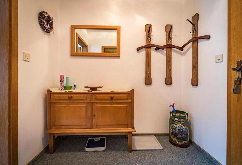 Quarto Triplo Estandar, Landhaus Weiß