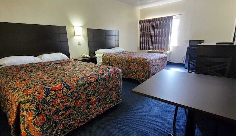 Номер Стандарт 2 Двуспальные Кровати, Plano Inn & Suites