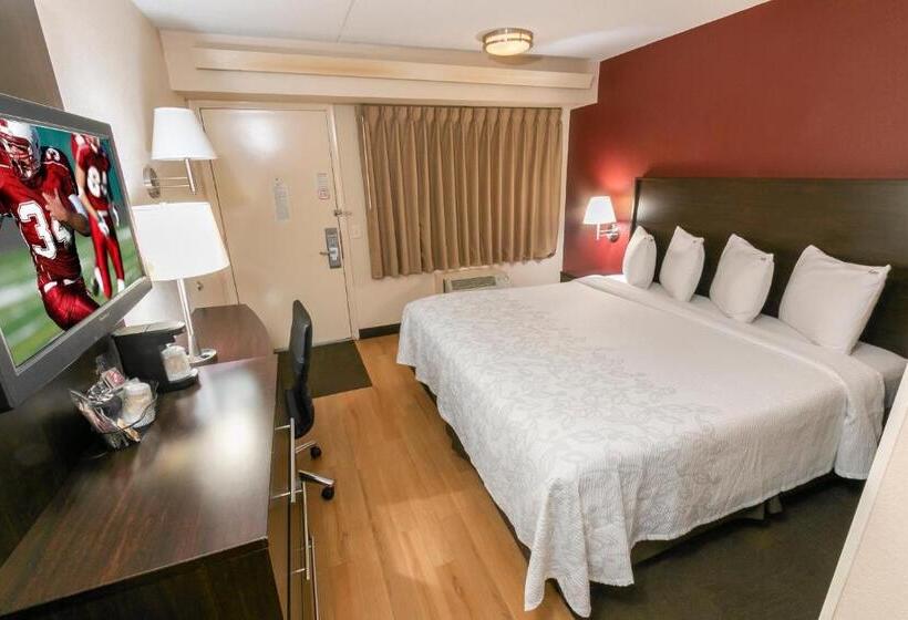 장애인을 위한 킹사이즈 침대 스탠다드 룸, Red Roof Inn Plus+ Ann Arbor   U Of Michigan North