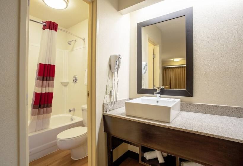 اتاق استاندارد با 2 تخت دوبل, Red Roof Inn Plus+ Wilmington   Newark