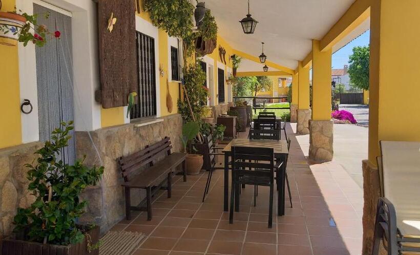 标准间, La Posada Hípica