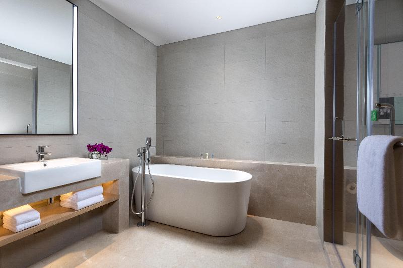 مجموعه ویستا شهر, Holiday Inn Guiyang City Center, An Ihg