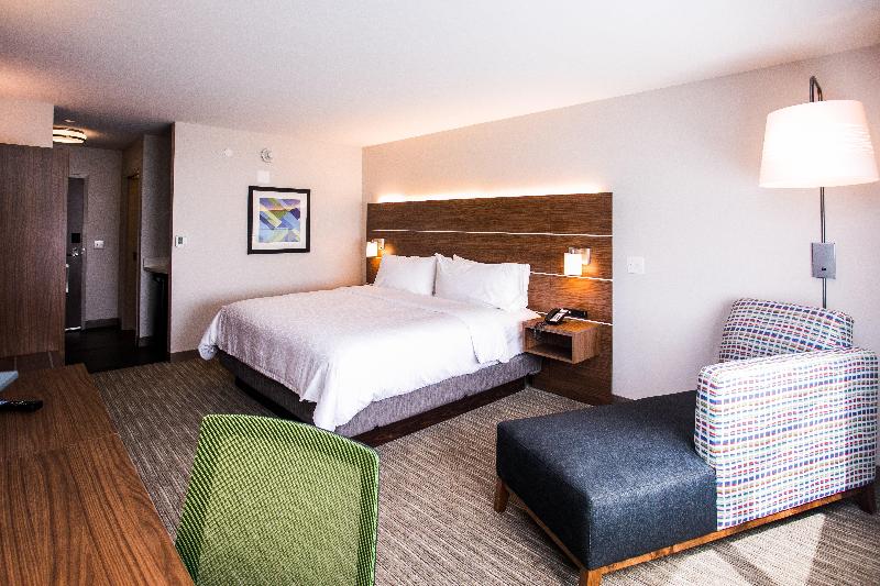 Номер Стандарт Кровать Кинг Адаптированный для Инвалидов, Holiday Inn Express & Suites Rehoboth Beach, An Ihg