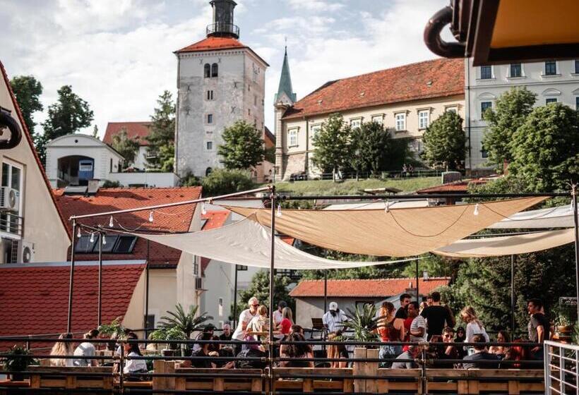 اتاق خانوادگی, Timeout Heritage Hotel Zagreb