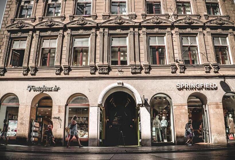 اتاق استاندارد یک نفره, Timeout Heritage Hotel Zagreb