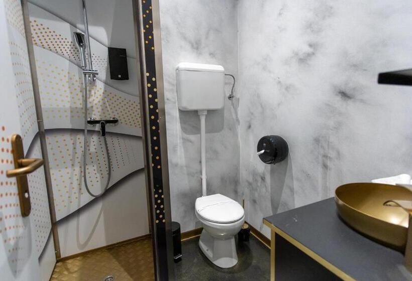 اتاق استاندارد یک نفره, Timeout Heritage Hotel Zagreb