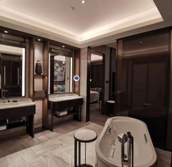 Номер Deluxe, Wanda Vista Changchun