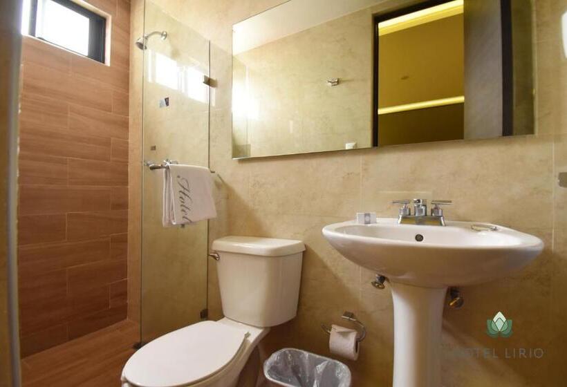 Quarto Superior, Lirio   Adult Only