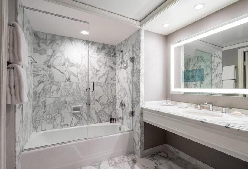 Номер Премиум, The Ritzcarlton, St. Louis