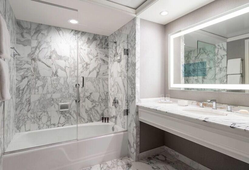 Номер Клуб, The Ritzcarlton, St. Louis