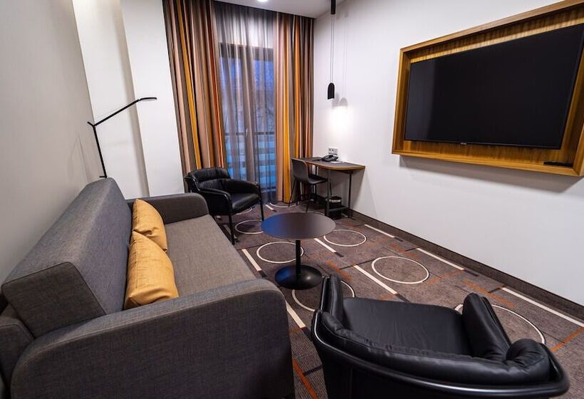 سوییت, Hestia Hotel Kentmanni