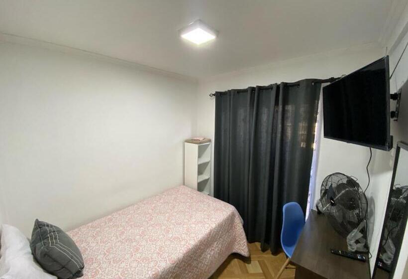 标准单人间共用浴室, Hostal Familiar S&g