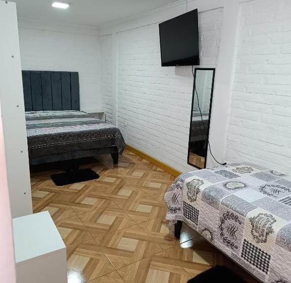 豪华家庭房间, Hostal Familiar S&g