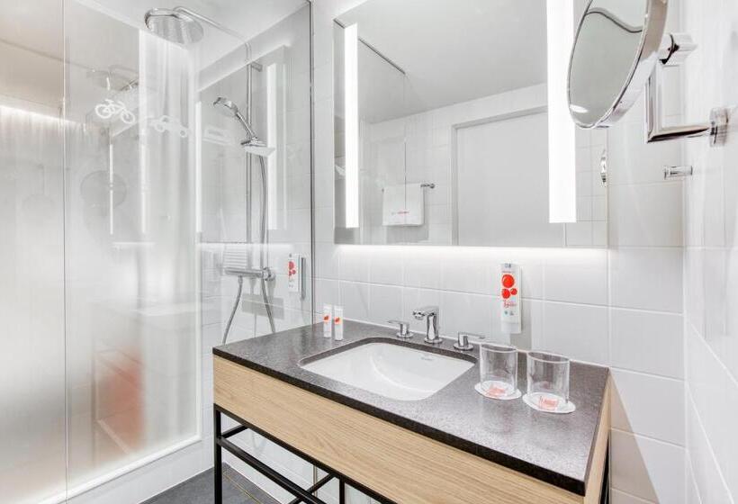 高级大房间, Intercityhotel Hamburg Barmbek