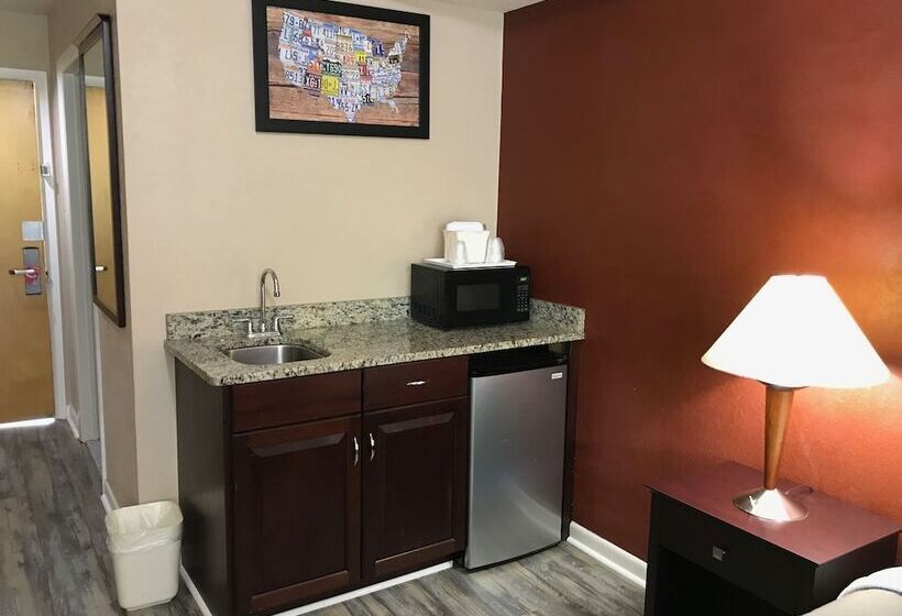 Люкс, Econo Lodge Inn & Suites Old Saybrook  Westbrook