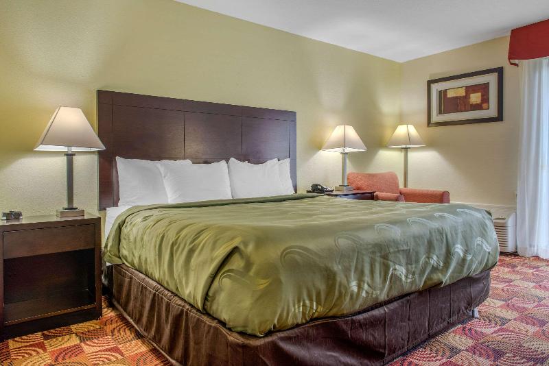Quarto Standard Cama King, Quality Inn Bloomington Near University