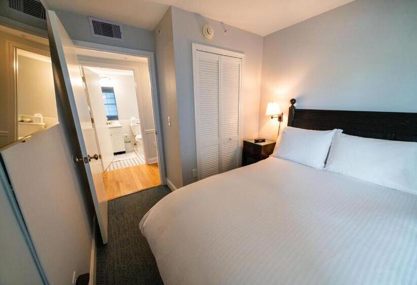 2 Bedrooms Suite Sea View, Sandpiper Beach Club