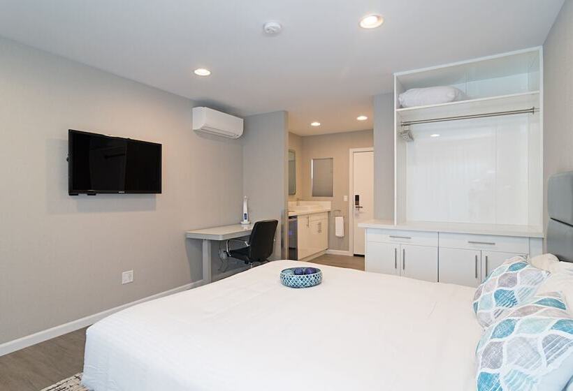 스탠다드 룸 킹사이즈 침대, Sands Of La Jolla