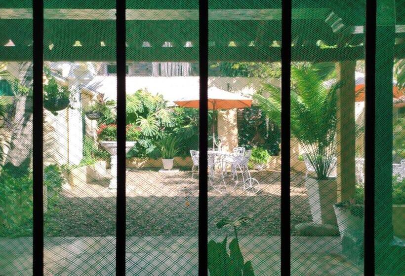 家庭间, Nieto Mompox, Ubicado En El Corazón Del Centro Histórico, Frente Al Rio Magdalena En Zona De Malecón