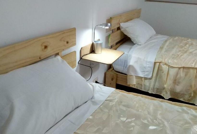 Quarto Estandar, Anais Y Nicolas Hostel