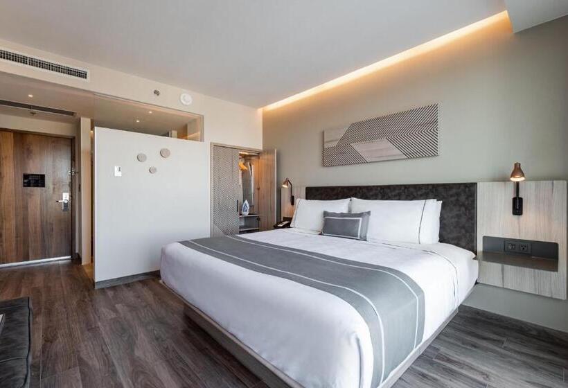带大床的标准间, City Express Plus By Marriott Mexicali