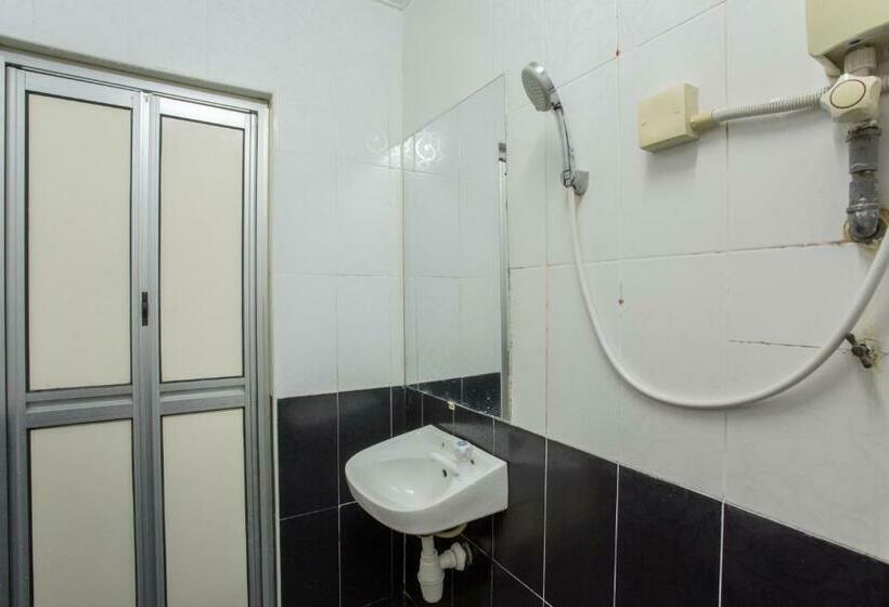 اتاق استاندارد با تخت بزرگ, Oyo 822 Zande Motel Kuala Selangor