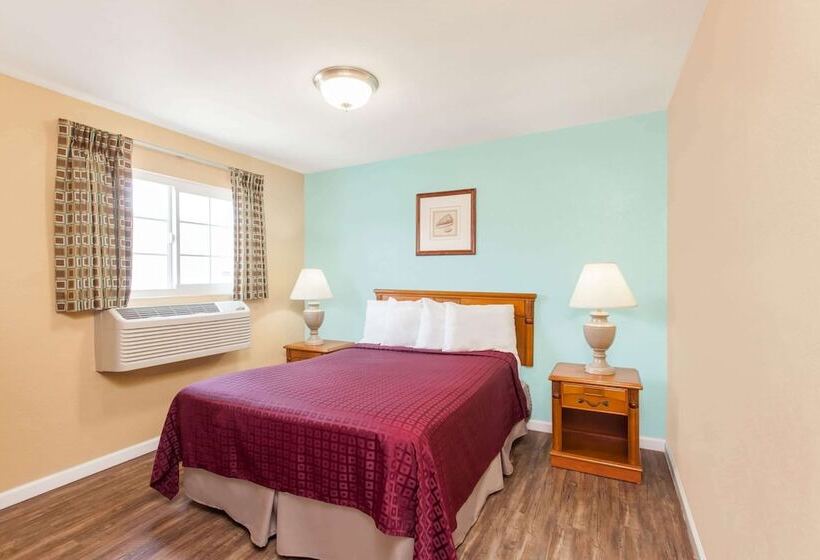 套房, Travelodge By Wyndham San Diego Seaworld