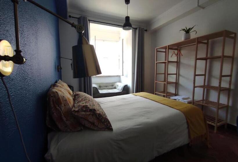 اتاق استاندارد با سرویس بهداشتی مشترک, Draft Hostel & Rooms