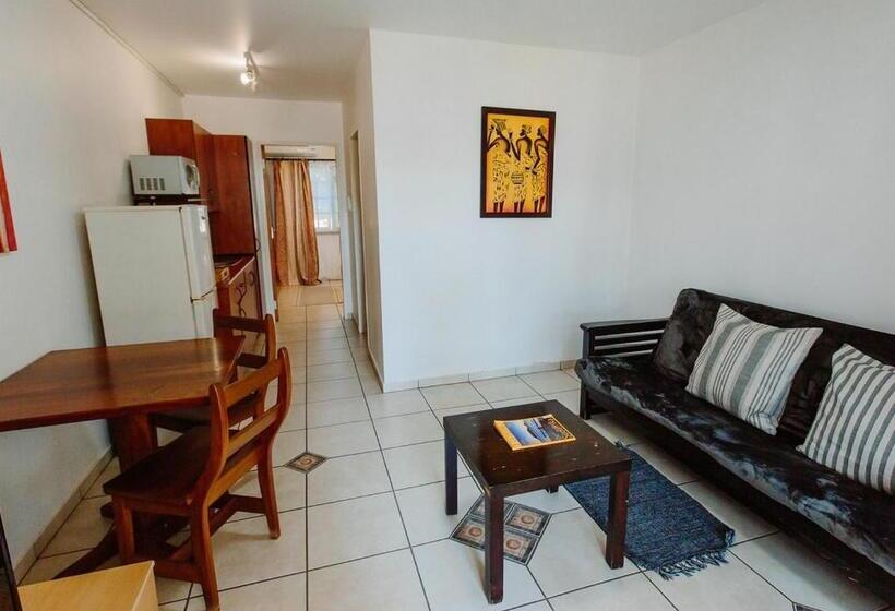 Номер Deluxe, Golden Candle Guest House