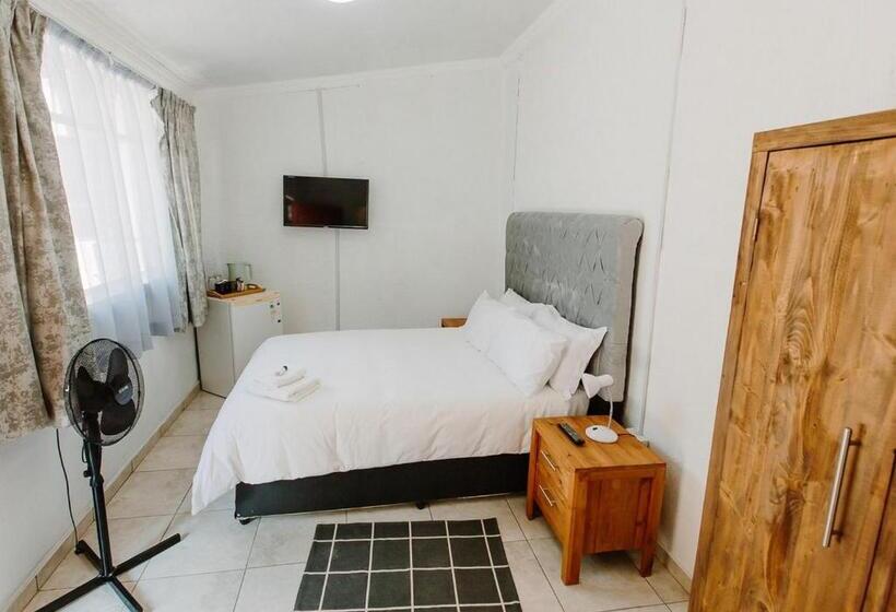 Номер Economy, Golden Candle Guest House