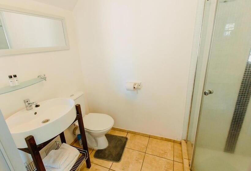 Номер Economy, Golden Candle Guest House