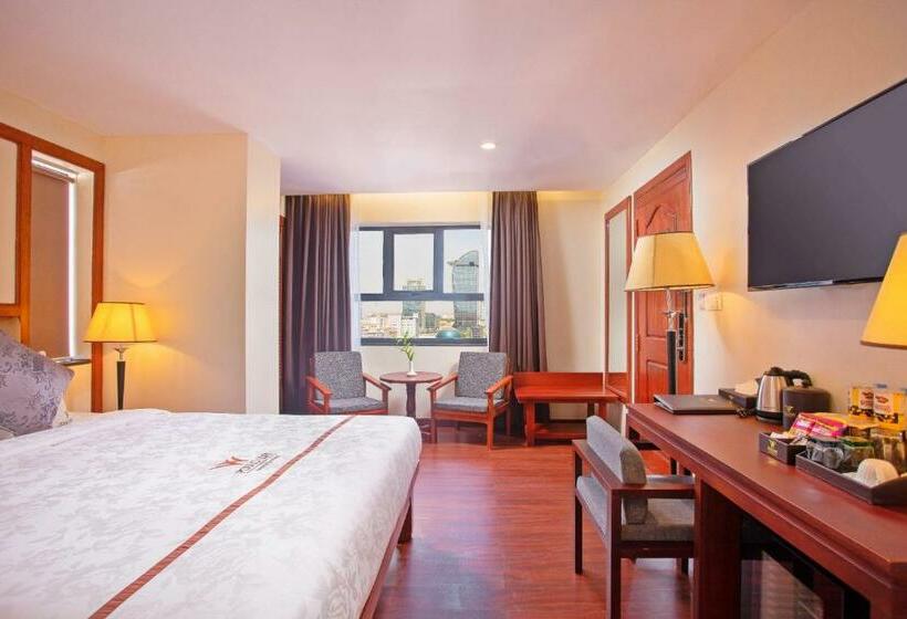 Номер Deluxe Кровать Кинг, Poulo Wai Hotel & Apartment