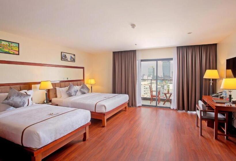 Номер Стандарт с Балконом, Poulo Wai Hotel & Apartment