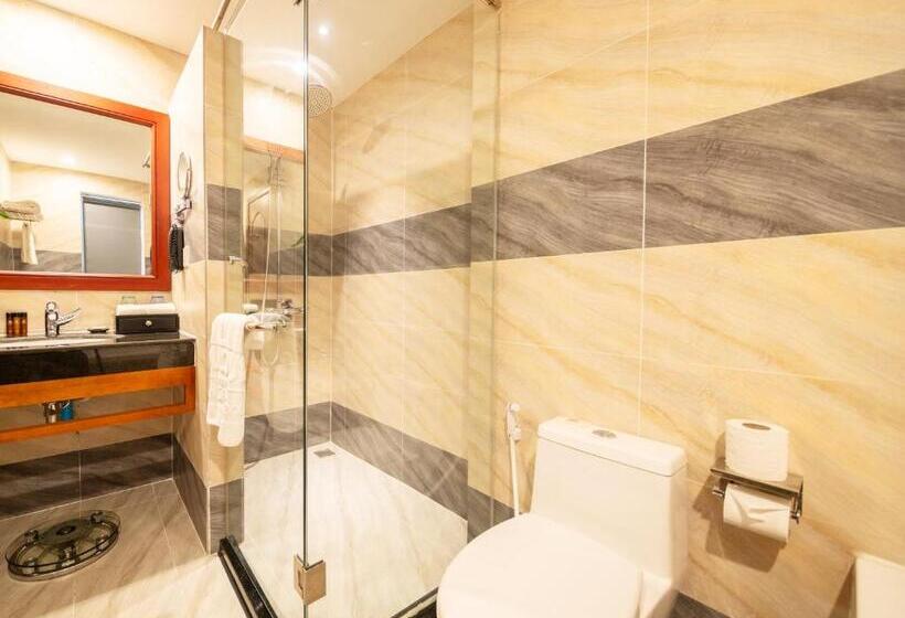 패밀리 스위트, Poulo Wai Hotel & Apartment