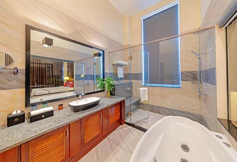프레지덴셜 스위트, Poulo Wai Hotel & Apartment