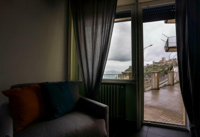 스탠다드 룸 킹사이즈 침대, Welchome   Guest Accomodation