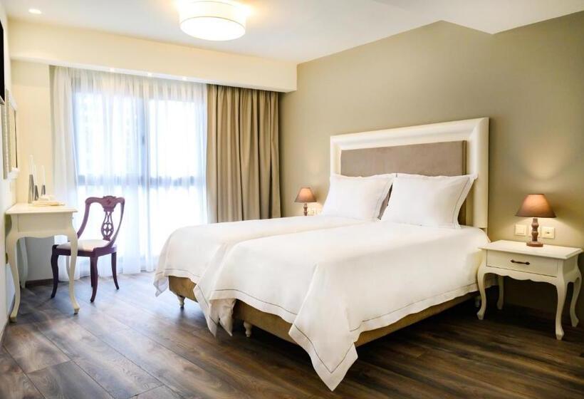 수피리어 트리플 룸, Emerald Suites