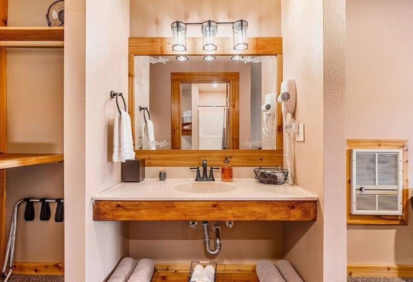 Номер Стандарт 2 Двуспальные Кровати, Duck Creek Village Inn