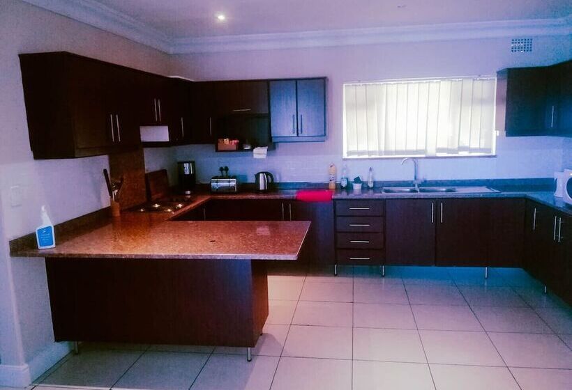 Люкс Кровать Квин, Beachview Guest House