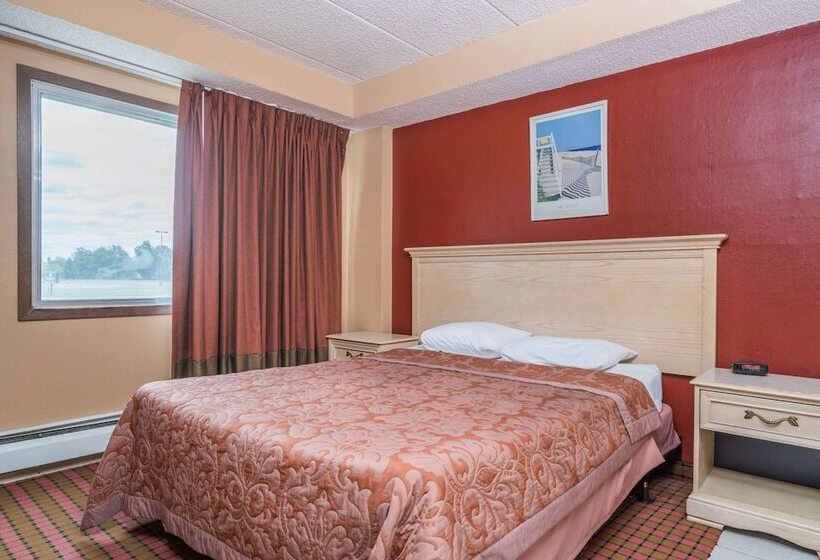 Номер Deluxe, Super 8 By Wyndham Brooklyn Center/mpls